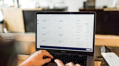 Choosing the Right Sales Management Software for Field Teams 2 field sales management